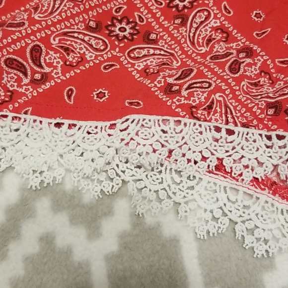 Shorts - Picture 3 of 5